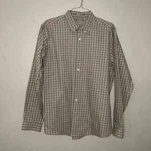 Eddie Bauer Relaxed Fit Button Down